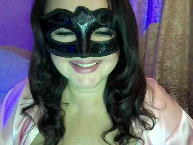 MiaGucci webcam