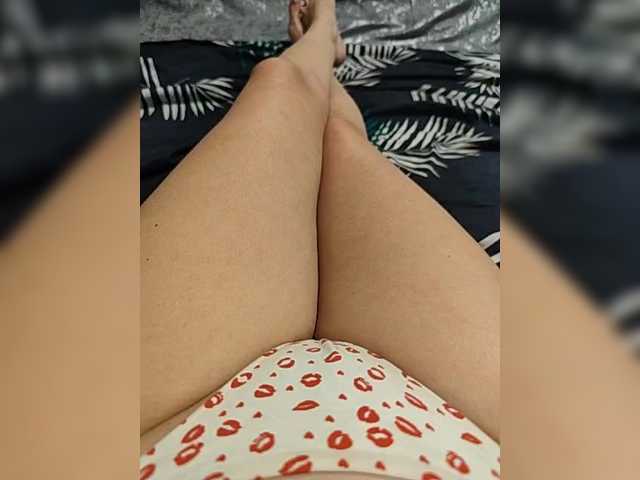 Kiskis-s's BongaCams show and profile