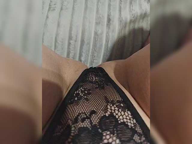 Kiskis-s's BongaCams show and profile