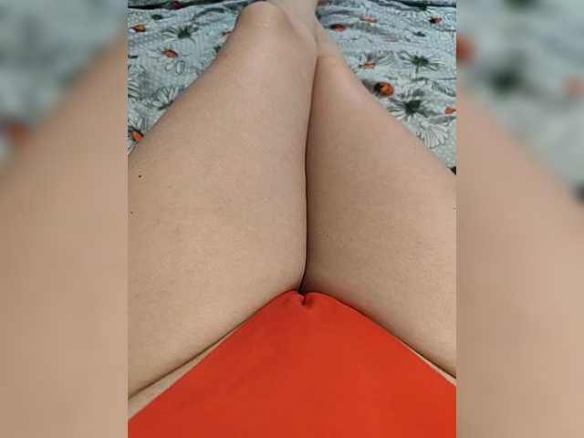 Kiskis-s's BongaCams show and profile