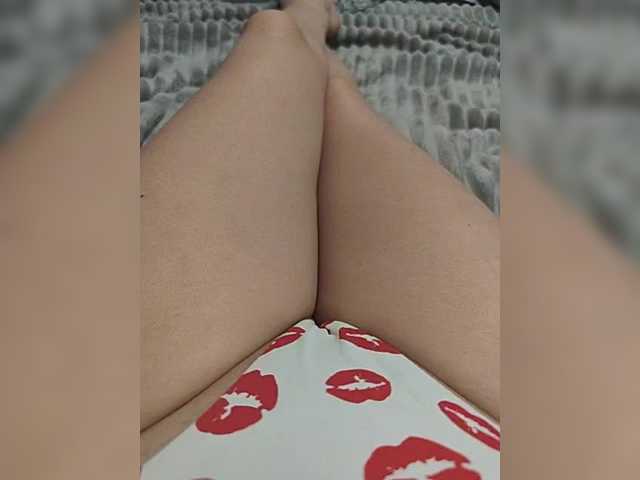 Kiskis-s's BongaCams show and profile