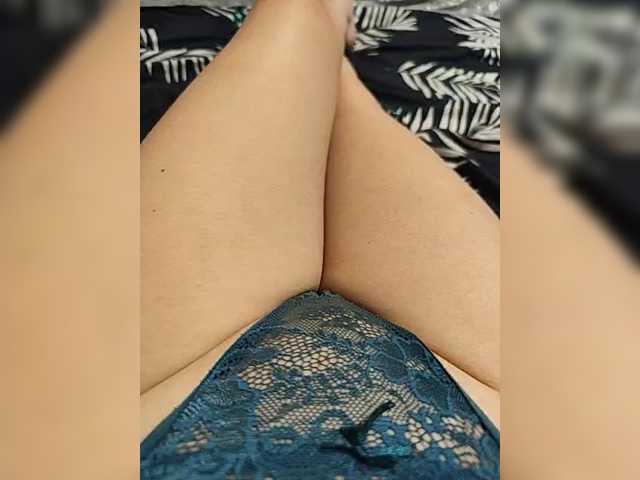 Kiskis-s's BongaCams show and profile