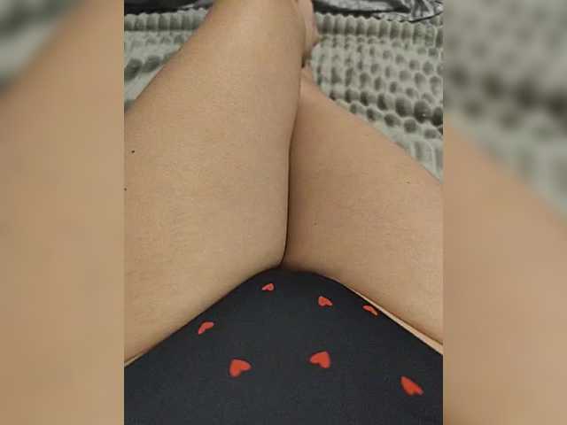 Kiskis-s's BongaCams show and profile