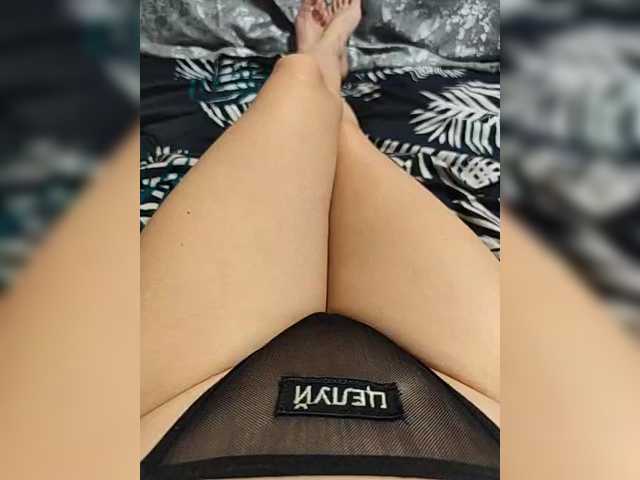 Kiskis-s's BongaCams show and profile