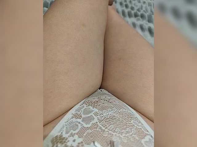 Kiskis-s's BongaCams show and profile