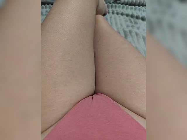 Kiskis-s's BongaCams show and profile