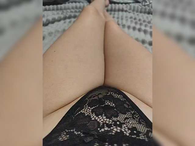 Kiskis-s's BongaCams show and profile