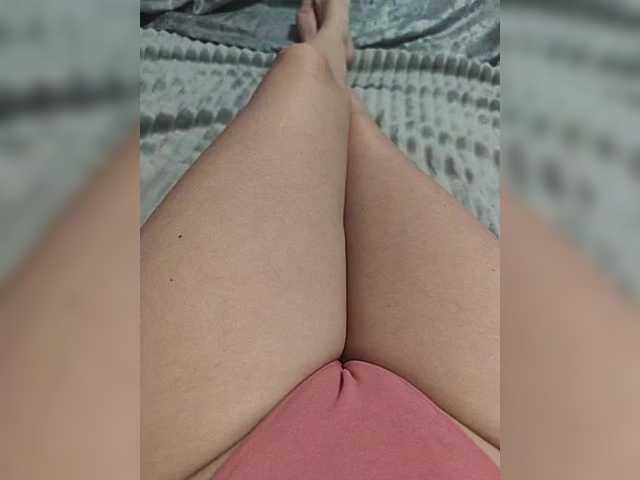 Kiskis-s's BongaCams show and profile