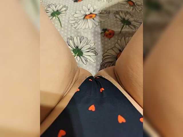 Kiskis-s's BongaCams show and profile