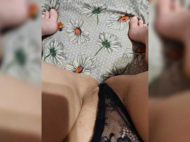 Kiskis-s's BongaCams show and profile