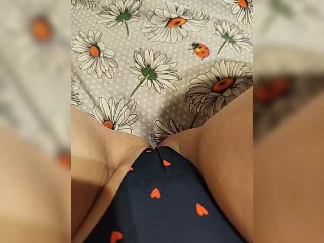 Kiskis-s's BongaCams show and profile