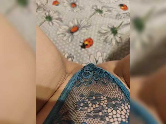 Kiskis-s's BongaCams show and profile