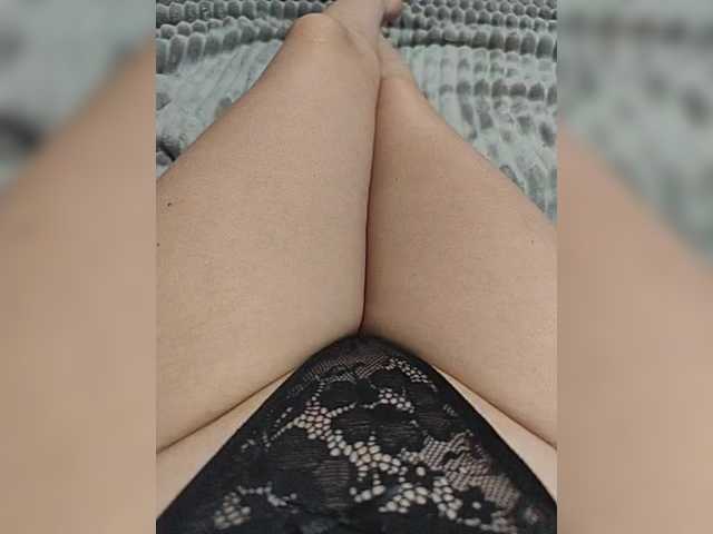 Kiskis-s's BongaCams show and profile