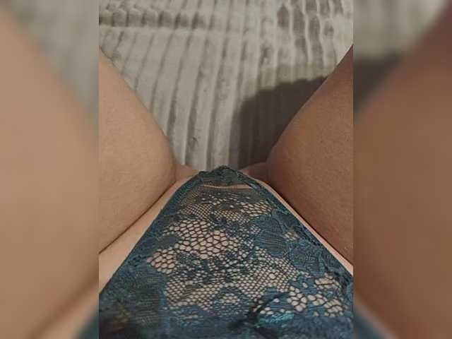 Kiskis-s's BongaCams show and profile