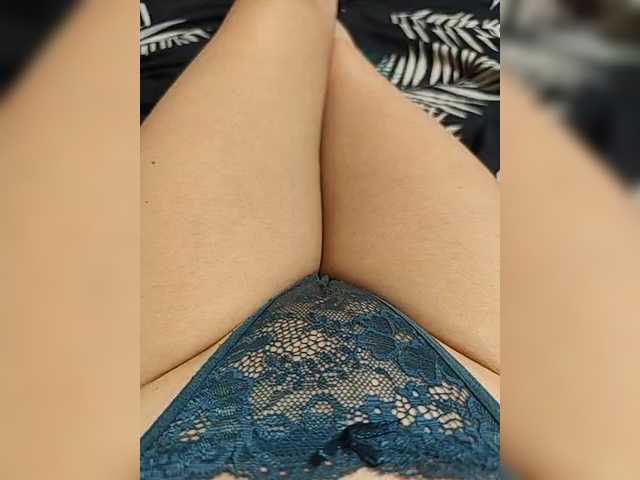 Kiskis-s's BongaCams show and profile