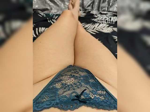 Kiskis-s's BongaCams show and profile