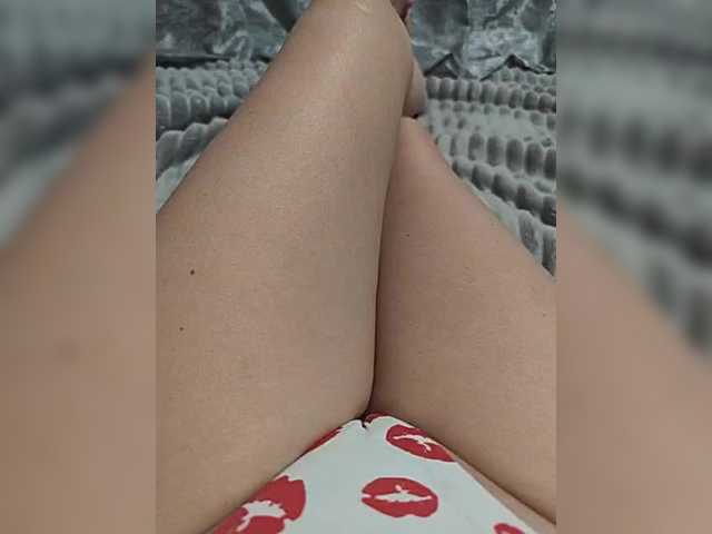 Kiskis-s's BongaCams show and profile