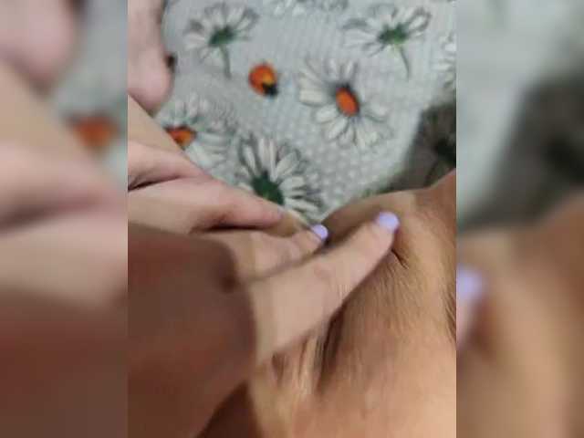 Kiskis-s's BongaCams show and profile