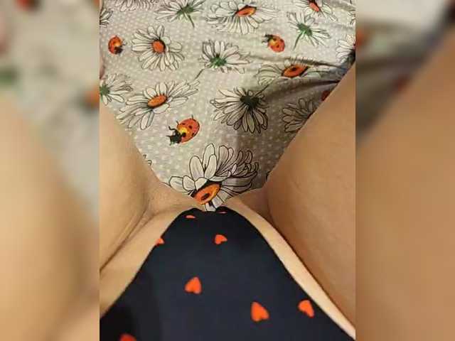 Kiskis-s's BongaCams show and profile