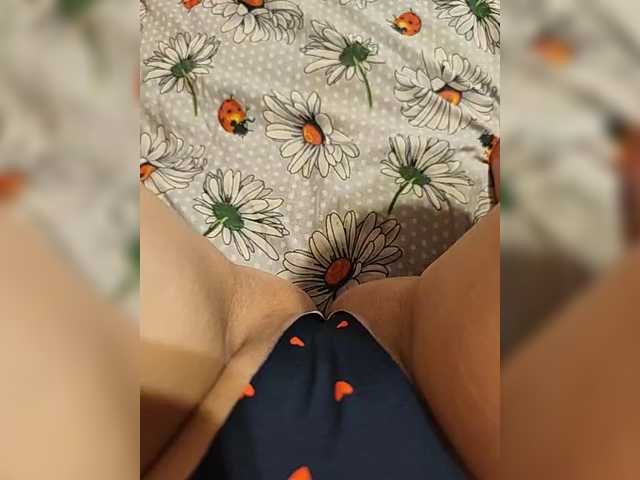 Kiskis-s's BongaCams show and profile