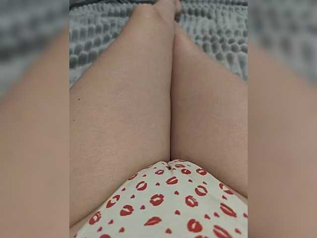 Kiskis-s's BongaCams show and profile