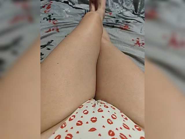 Kiskis-s's BongaCams show and profile