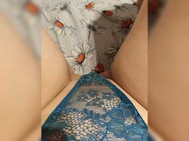 Kiskis-s's BongaCams show and profile