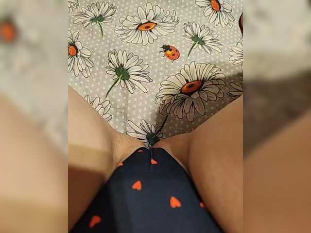 Kiskis-s's BongaCams show and profile