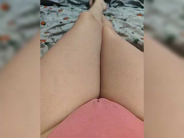 Kiskis-s's BongaCams show and profile