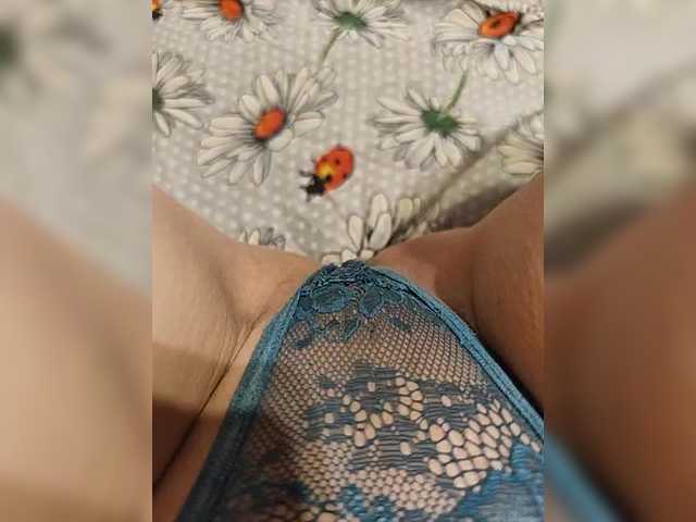 Kiskis-s's BongaCams show and profile