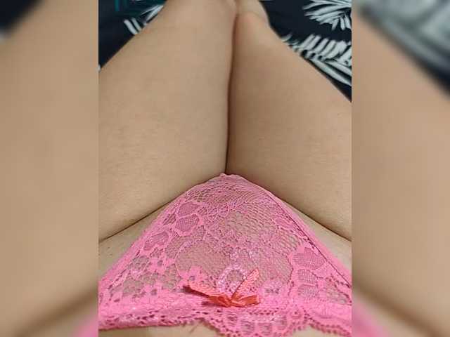 Kiskis-s's BongaCams show and profile