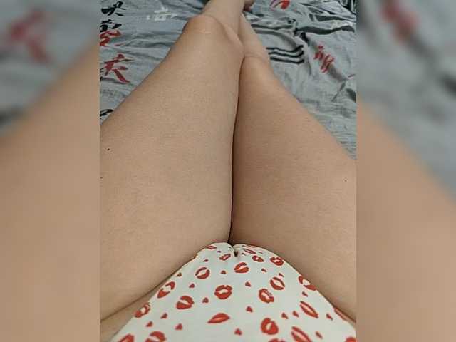 Kiskis-s's BongaCams show and profile