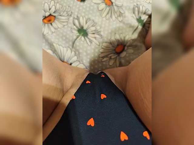 Kiskis-s's BongaCams show and profile