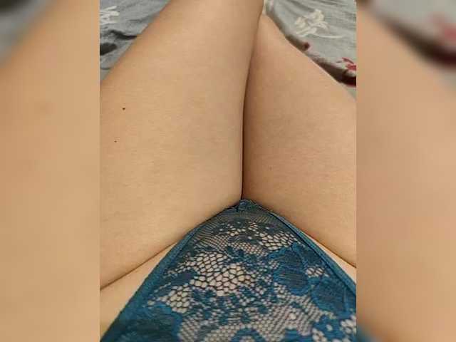 Kiskis-s's BongaCams show and profile