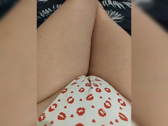 Kiskis-s's BongaCams show and profile