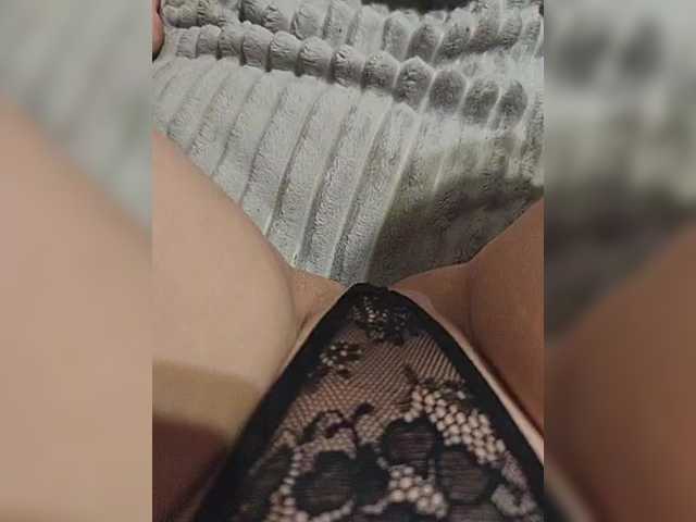 Kiskis-s's BongaCams show and profile