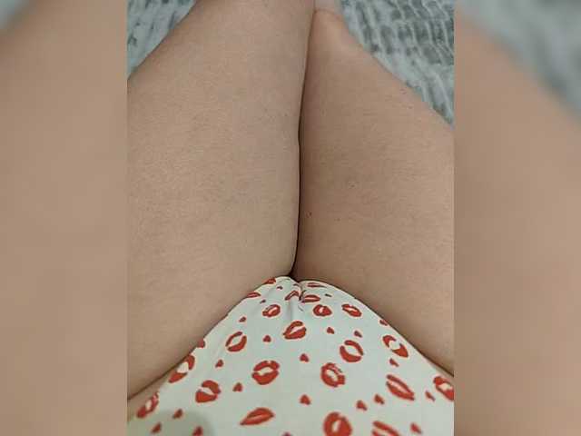 Kiskis-s's BongaCams show and profile