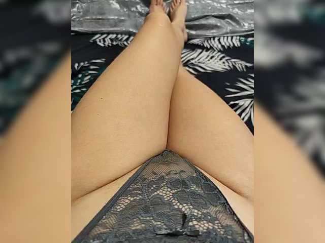 Kiskis-s's BongaCams show and profile