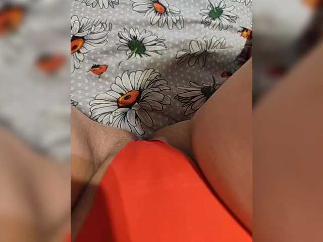 Kiskis-s's BongaCams show and profile