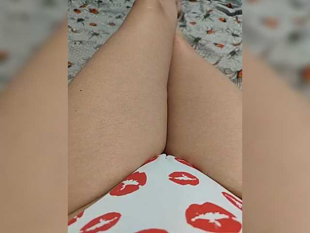 Kiskis-s's BongaCams show and profile