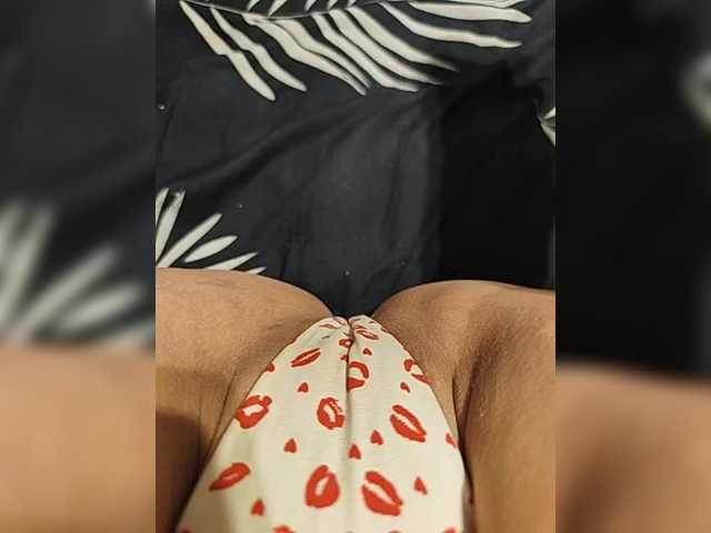 Kiskis-s's BongaCams show and profile