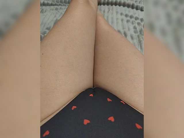 Kiskis-s's BongaCams show and profile