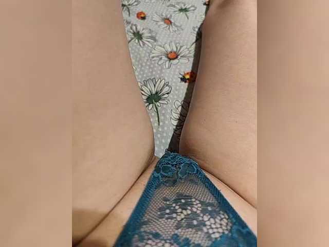 Kiskis-s's BongaCams show and profile