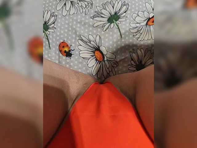 Kiskis-s's BongaCams show and profile