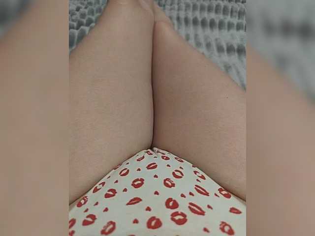 Kiskis-s's BongaCams show and profile