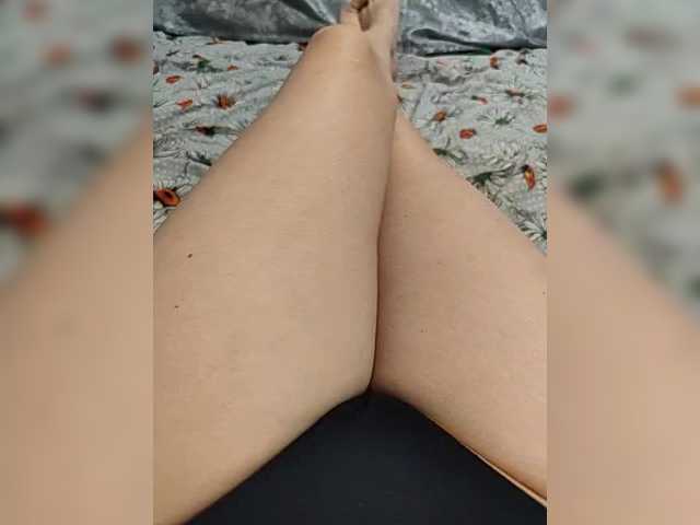 Kiskis-s's BongaCams show and profile