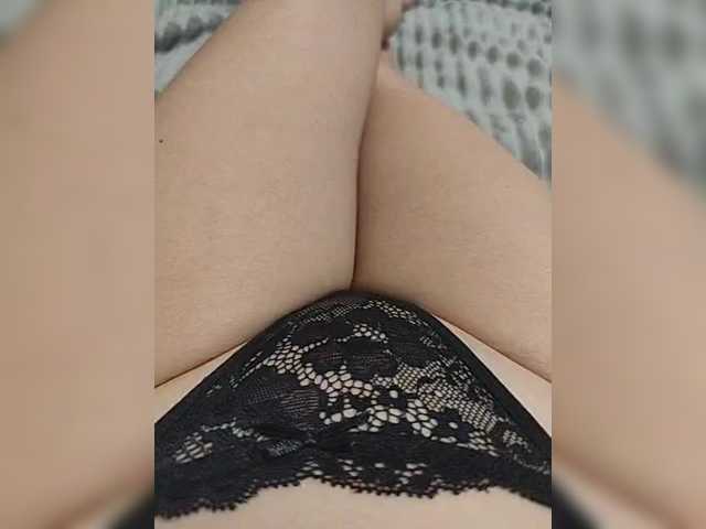 Kiskis-s's BongaCams show and profile