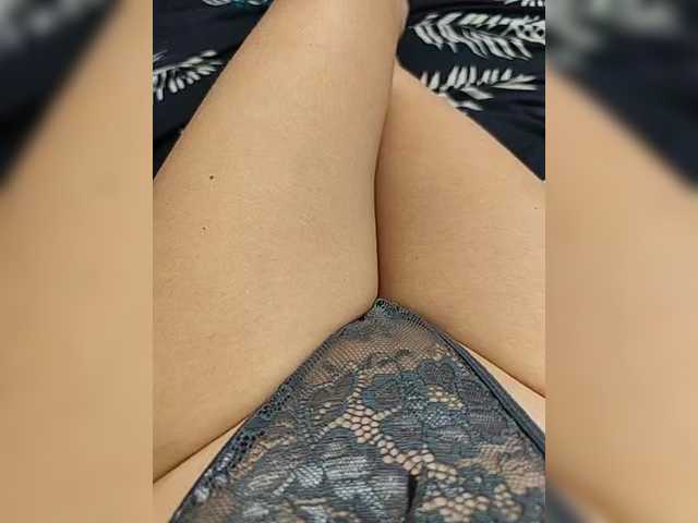 Kiskis-s's BongaCams show and profile