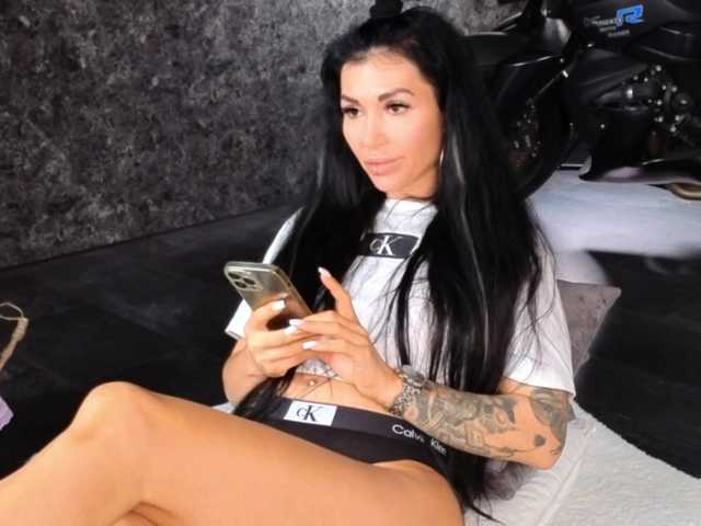 -BABAYAGA-'s BongaCams show and profile