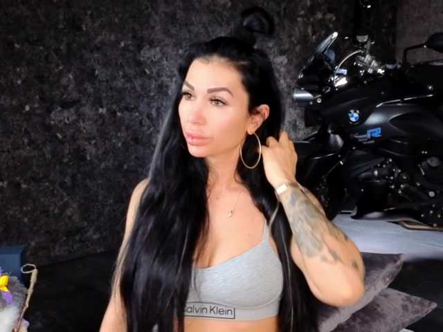 -BABAYAGA- from BongaCams is Freechat